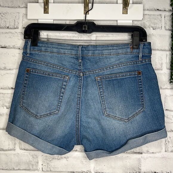 True Freedom Cuffed Jean Shorts Size 7 Medium Large - Picture 4 of 7
